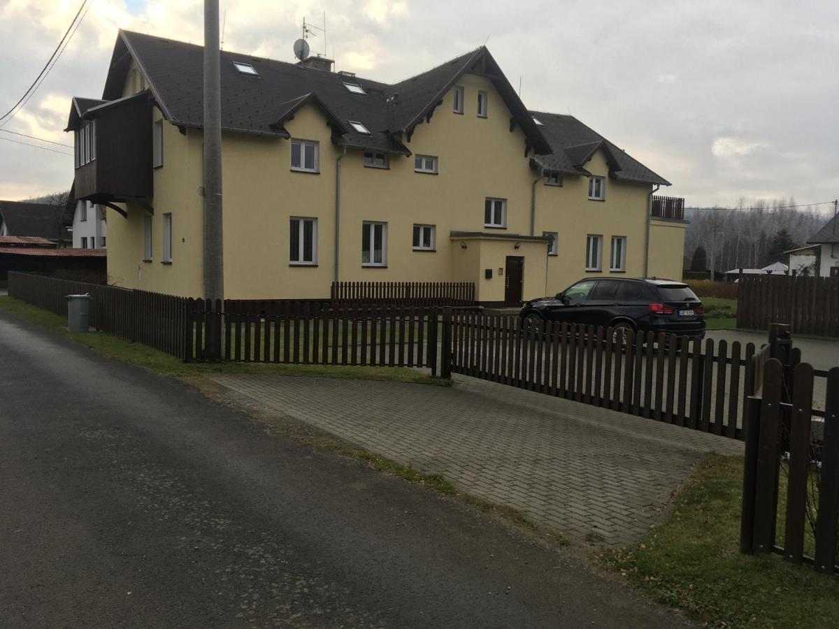 Horský apartmán v Karlovicích  Apartamento Karlovice  Exterior foto